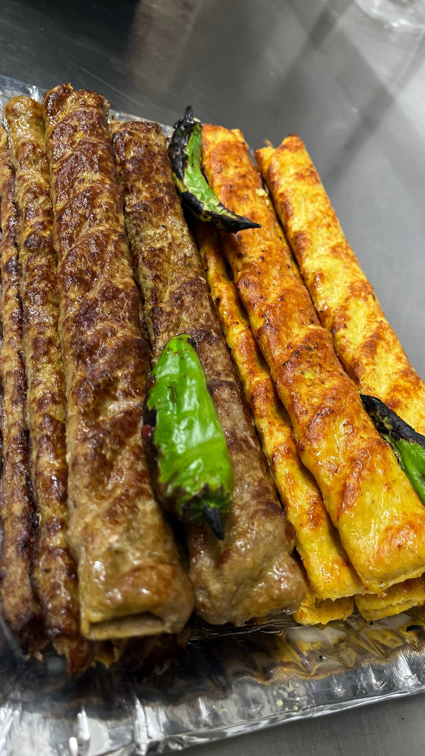 ساعت کاری تهیه غذای قربانی 